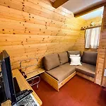Orman Evi Chatka Stola Štôla